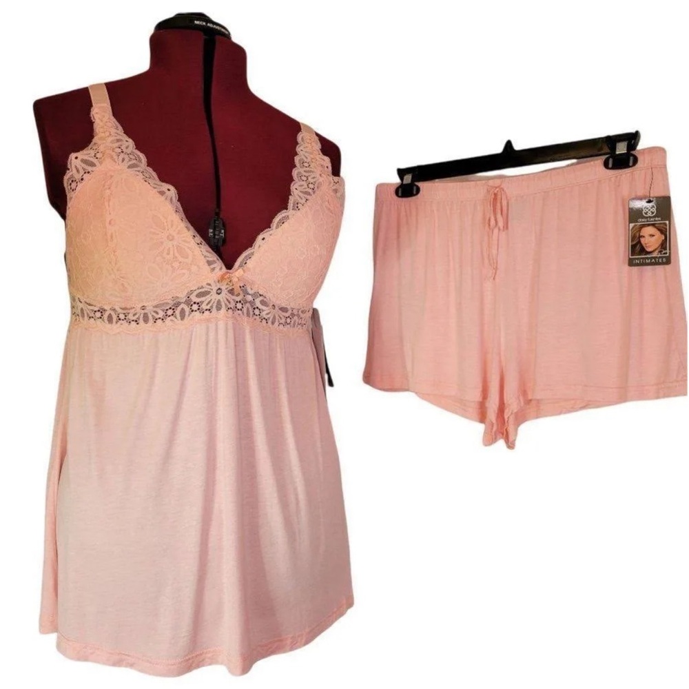 NWT, Daisy Fuentes intimates cami boxer set